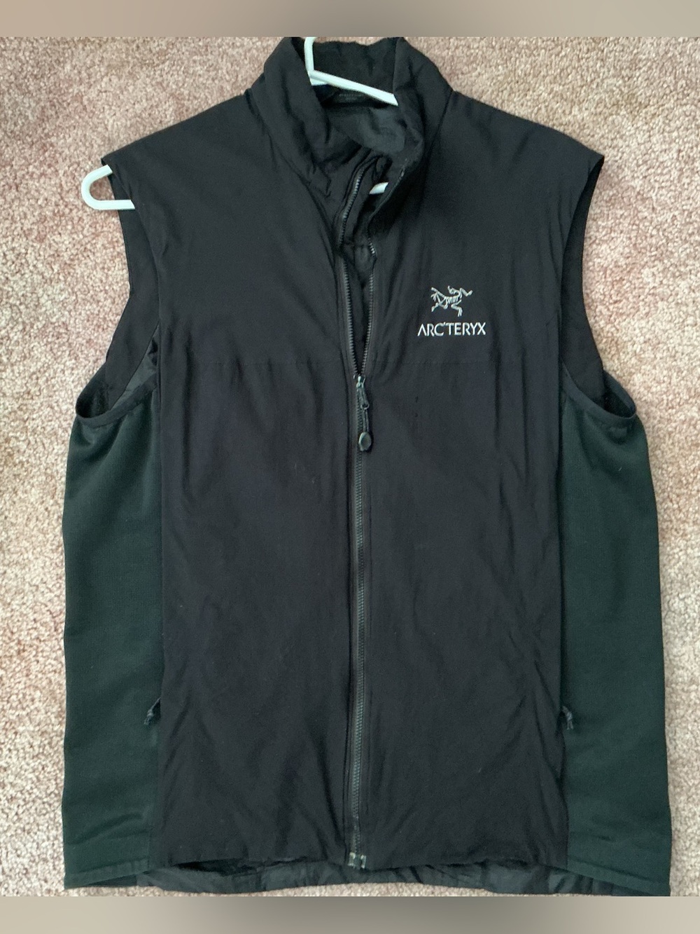 Arc'teryx Men’s Atom Black Softshell Vest size medium